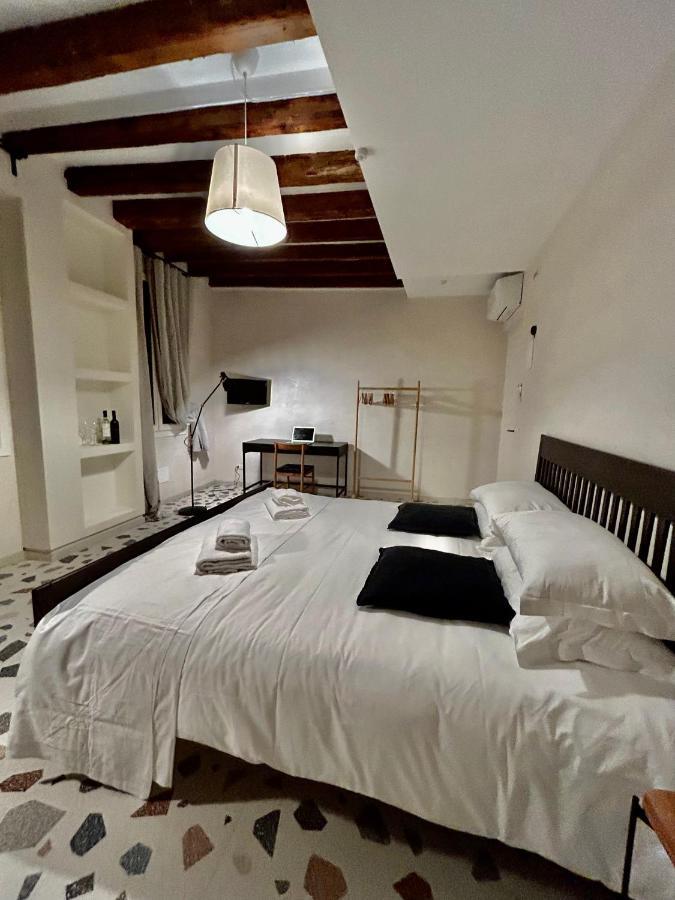 Farini Suites Wi-Fi Βενετία Εξωτερικό φωτογραφία