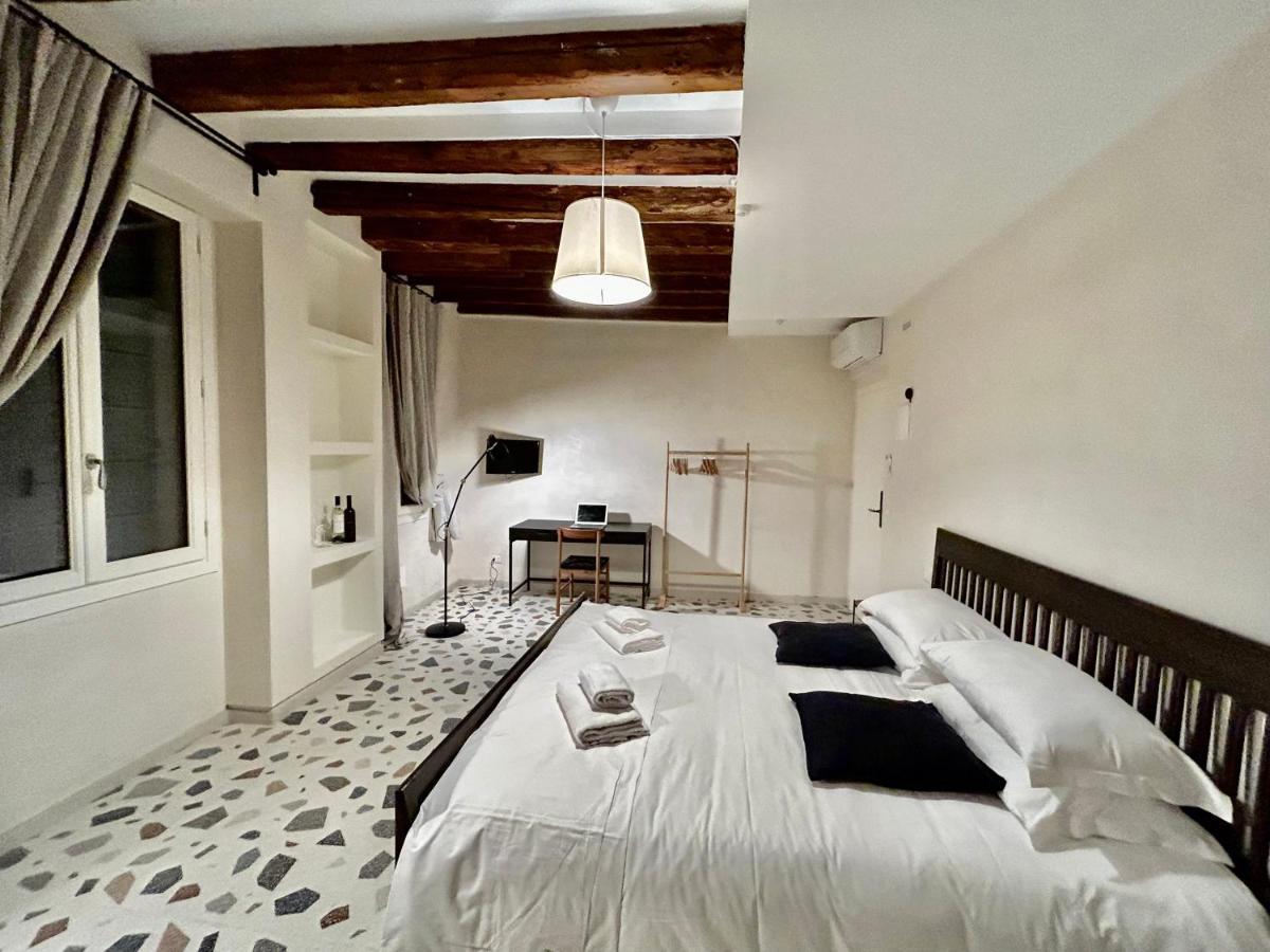 Farini Suites Wi-Fi Βενετία Εξωτερικό φωτογραφία